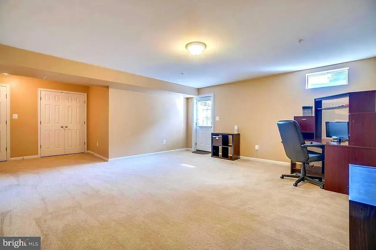 Building Photo - 3456 Eagle Ridge Dr