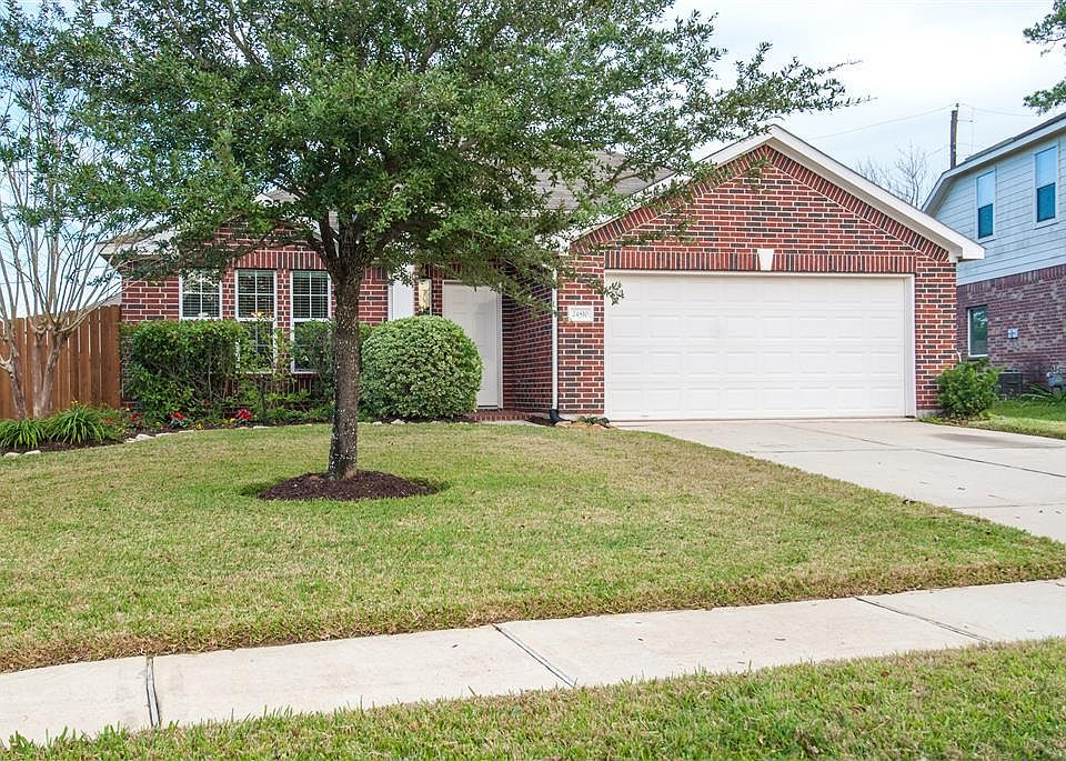 1st image of 24810 Gilbough Dr