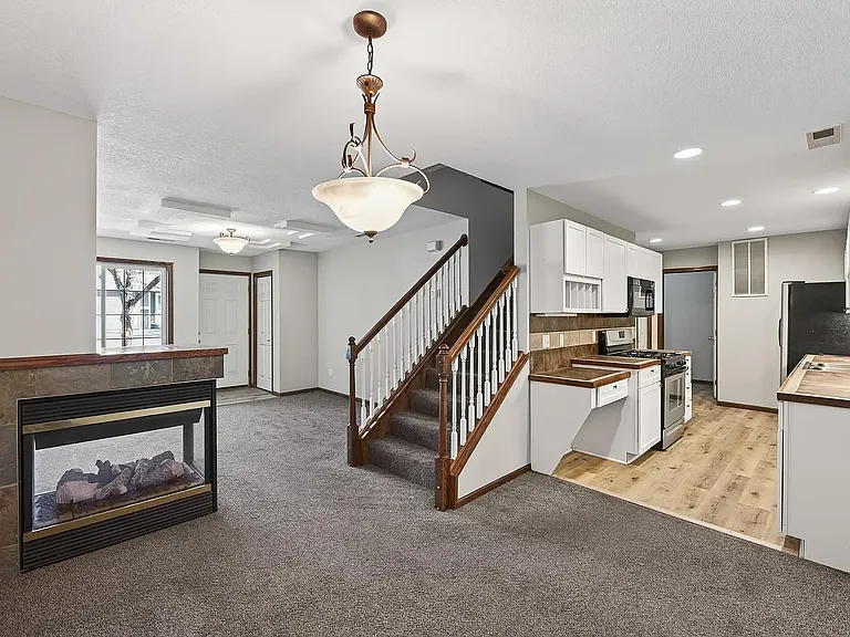 21126 Belgian Ln — Photo 3