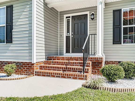 4th image of 7048 Evergreen Ln