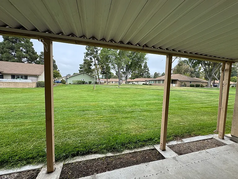 11109 Village 11 — Photo 20