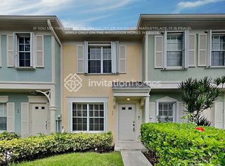 52 Simonton Cir, Fort Lauderdale, FL 33326
