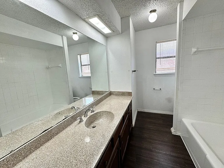 13217 Fall Manor Dr — Photo 10