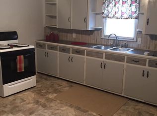 408 E Court St, Newton, TX 75966