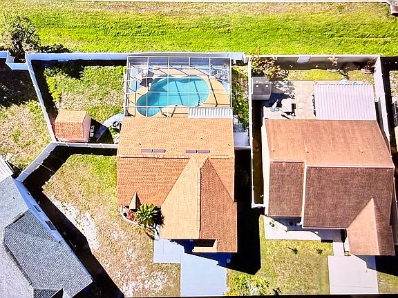 4th image of 9026 Dixiana Villa Cir