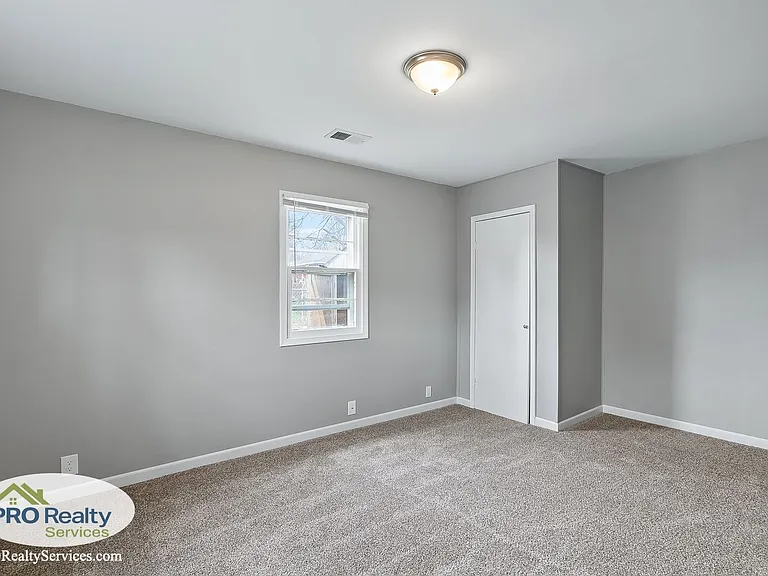 4516 Monroe St NE — Photo 12
