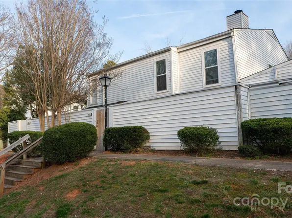 7403 Mystic Ln, Charlotte, NC 28227