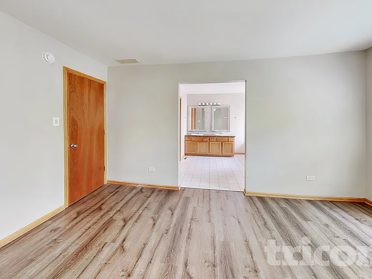 2302 Timber Trl — Photo 6