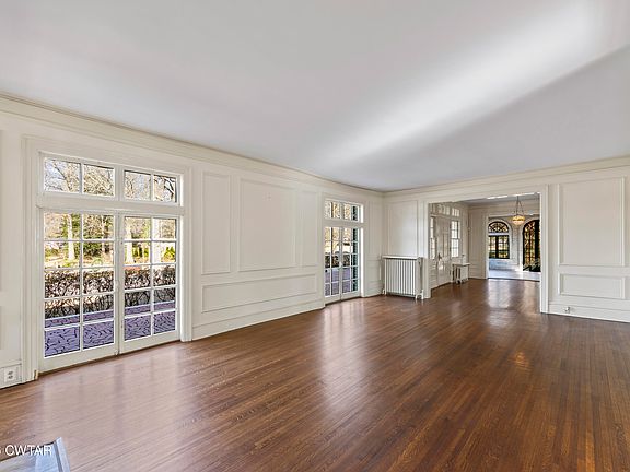 8th image of 3 Northwood Ave