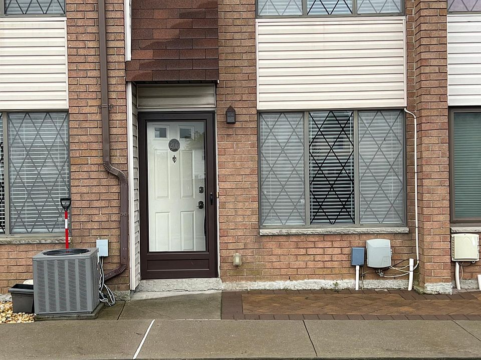 1st image of 20-B Meadow Pl