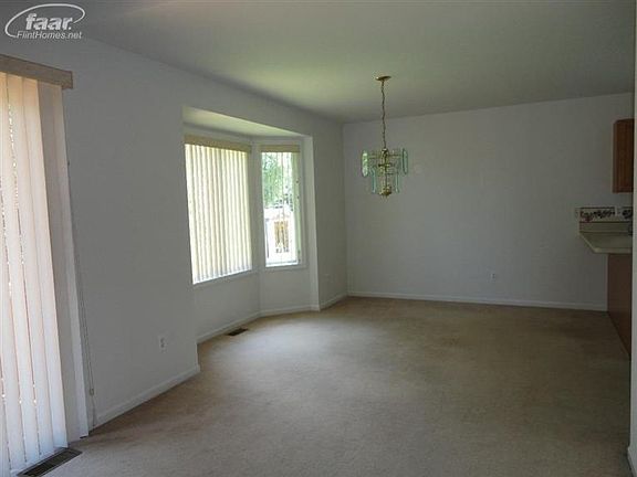 4th image of 1501 Newcastle Dr