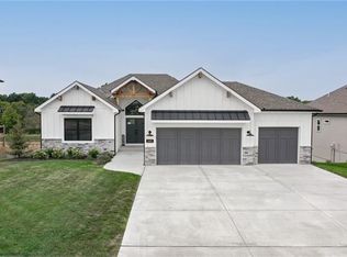 11402 N Michigan Ave, Kansas City, MO 64155