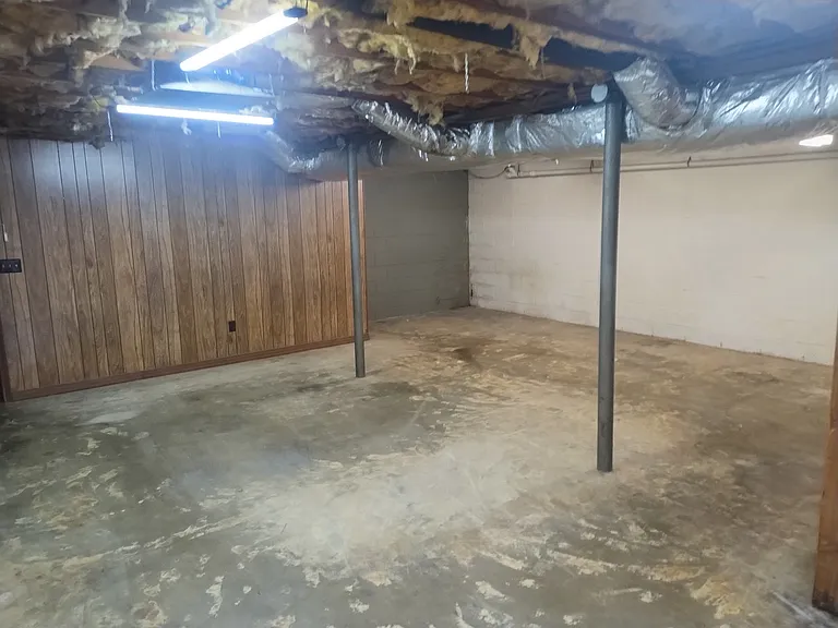 244 Sterling Rd — Photo 23