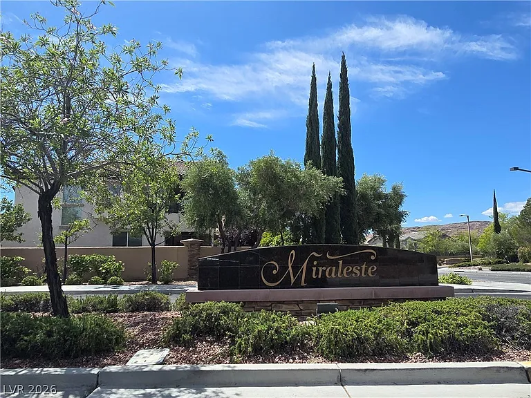 971 Armandito Dr — Photo 50