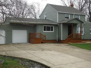 7527 Stephen Rd, Bedford, OH 44146
