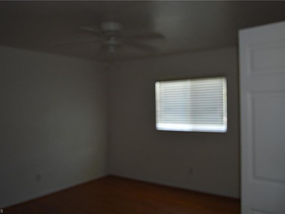 3rd image of 1824 NE 8th Pl