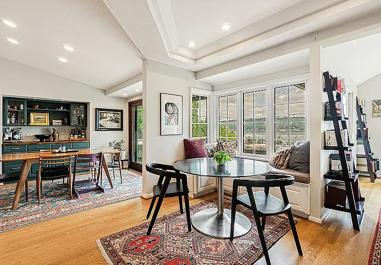 10508 Exeter Ave NE — Photo 14