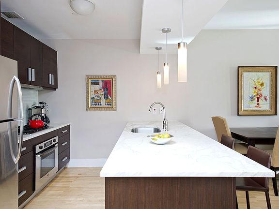 3rd image of 212 E 95th St APT 4B