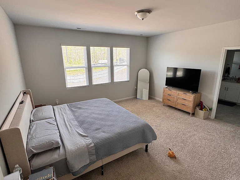 Verona Dr — Photo 11