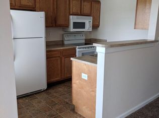 711 W Trafalgar Pointe Way APT 11, Trafalgar, IN 46181