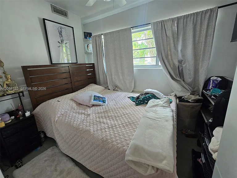 7025 Rue Granville #1 — Photo 17