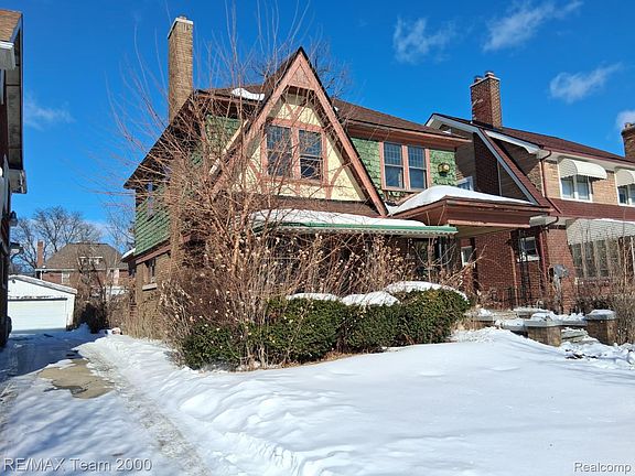 3rd image of 4790 Sturtevant St