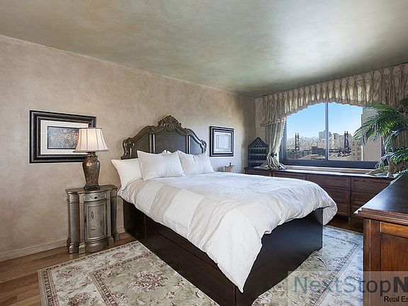 4th image of 515 E 72nd St APT 30G