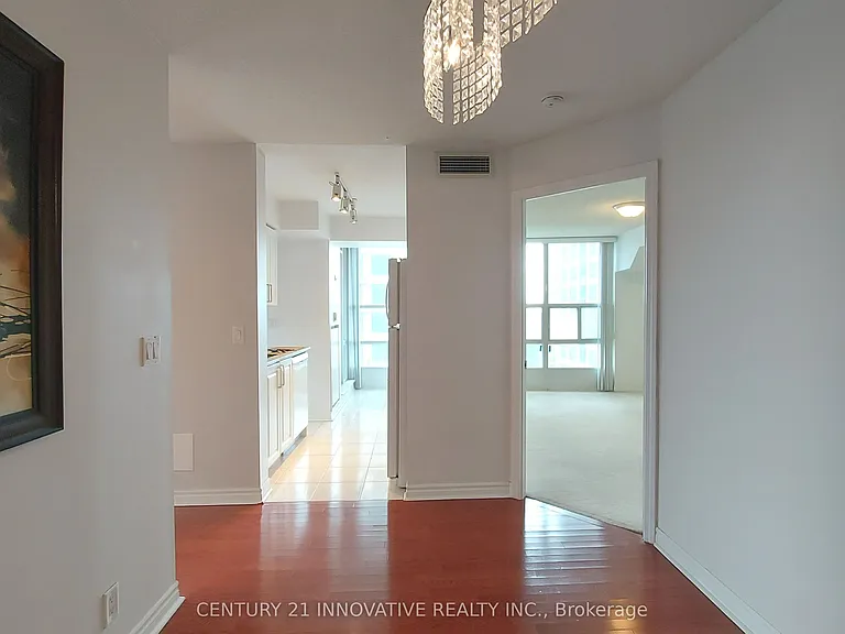 33 Elm Dr W #1012 — Photo 5