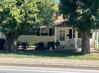 908 N Main Ave, Weston, WV 26452