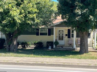 908 N Main Ave, Weston, WV, 26452
