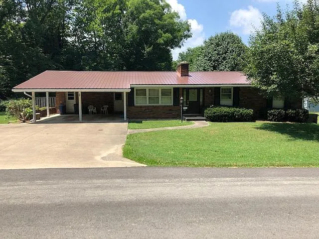 1670 Kenlee Ln photo 1