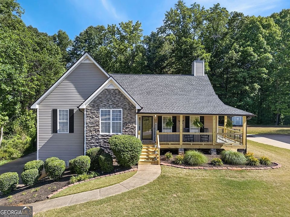 1st image of 317 Barrington Dr