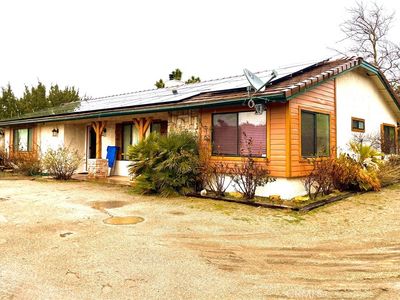 10787 Woodcliff St, Oak Hills, CA, 92344