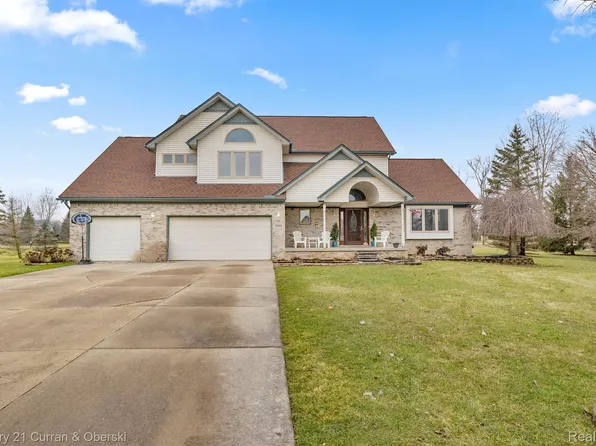 23086 N Evan Ct, New Boston, MI 48164