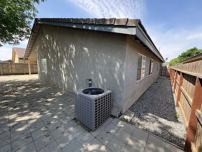 1040 N Sumter Ct — Photo 43