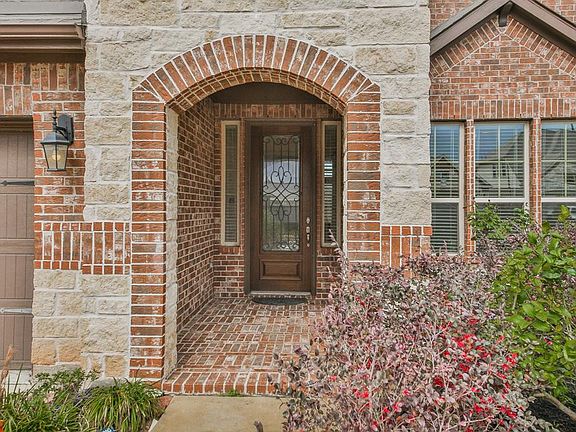 2nd image of 3319 Breeze Bluff Way