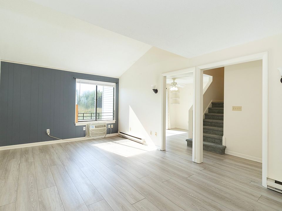 The Commons 17 Hamre Ln Branford CT Zillow