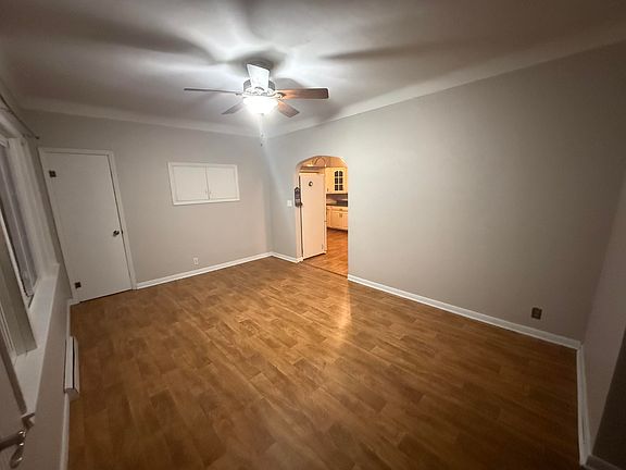 5th image of 301 Hoffman St