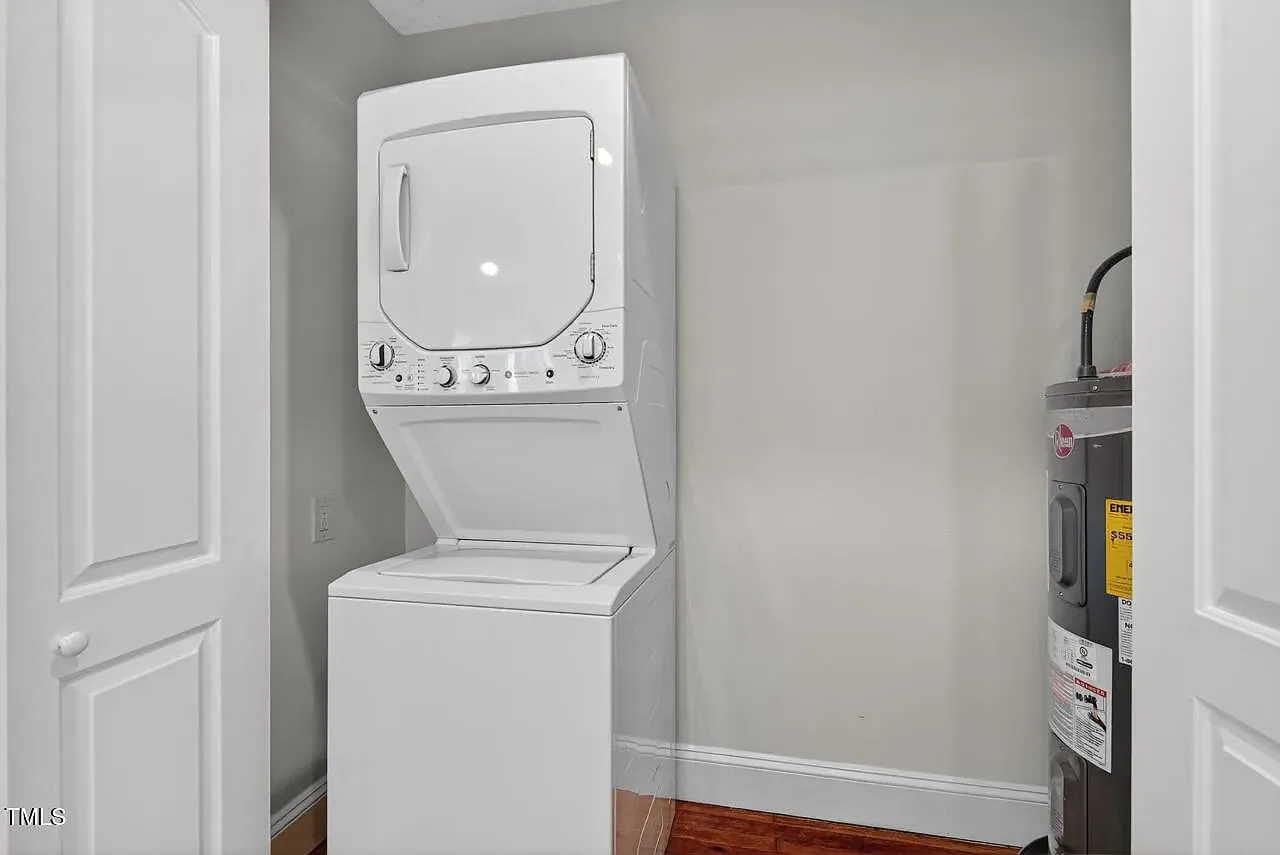 1013 N Buchanan Blvd — Photo 4