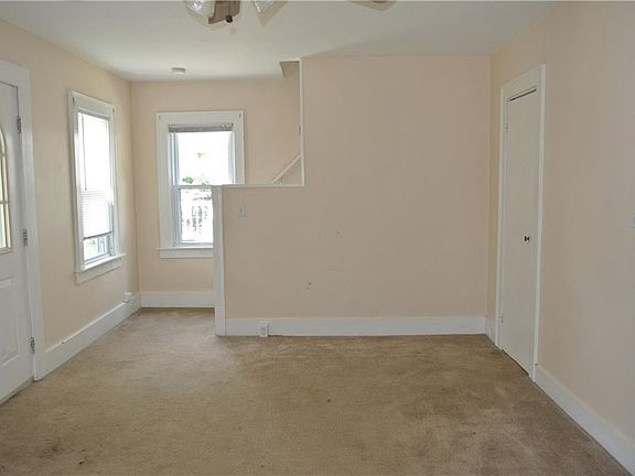 4th image of 1637 11th St