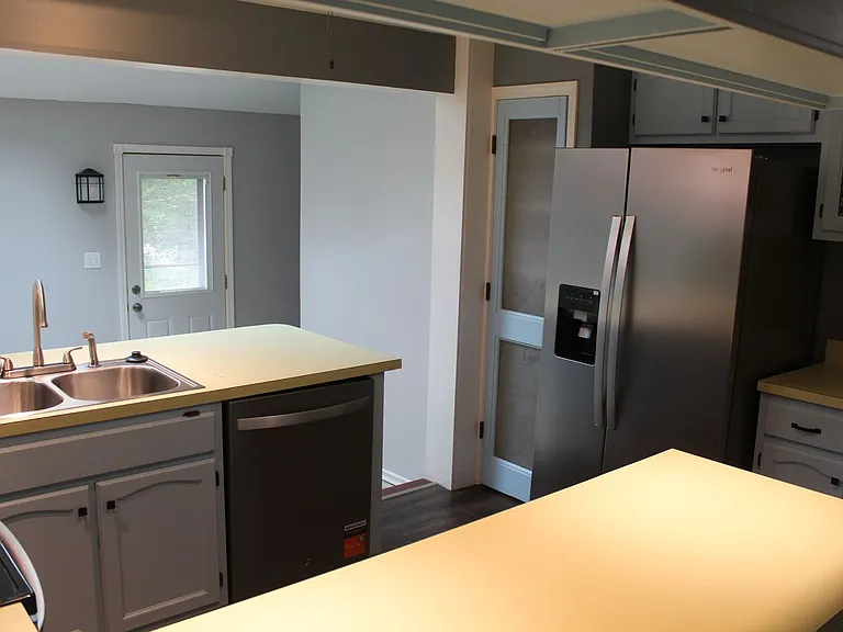 430 E Main St — Photo 10