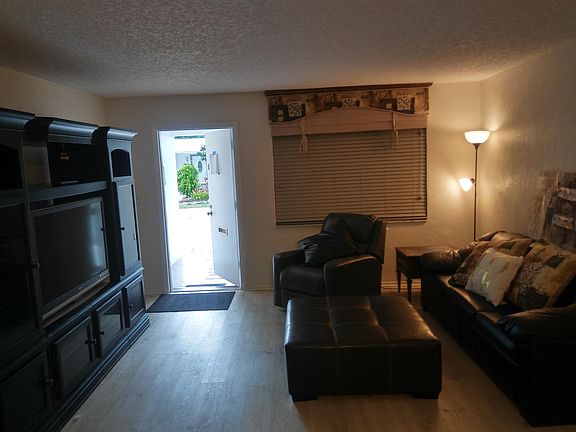 2nd image of 3051 NW 1st Ave