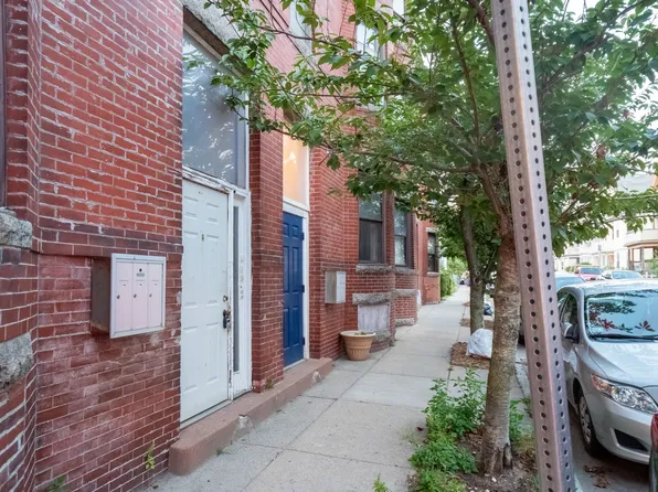 4 Saxton St, Dorchester, MA 02125