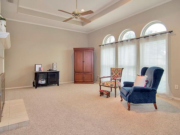 4th image of 1529 Tawakoni Ln