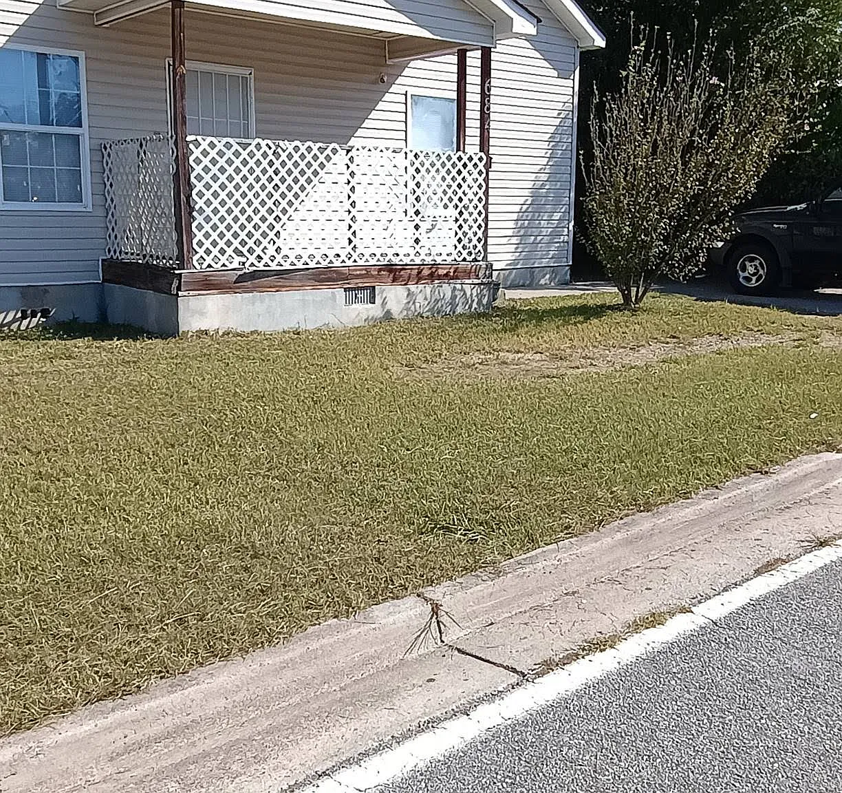 3 bed, 1191 sqft, $1,100 — Photo 2