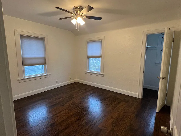 2349 Portsmouth Ave — Photo 6