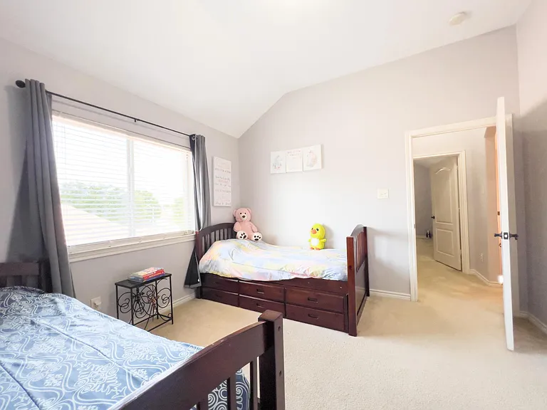 5915 Ivy Glen Dr — Photo 6