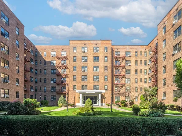 100-11 67th Rd APT 205, Queens, NY 11375