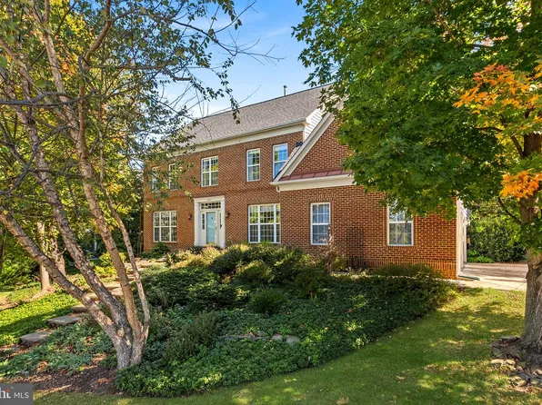 47404 Middle Bluff Pl, Sterling, VA 20165
