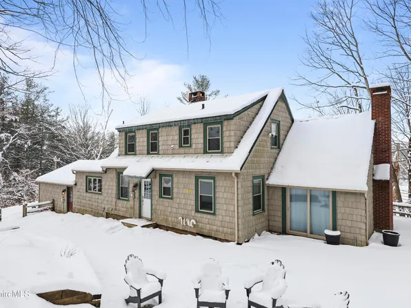 35 Tamarack Rd, Pittsfield, MA 01201